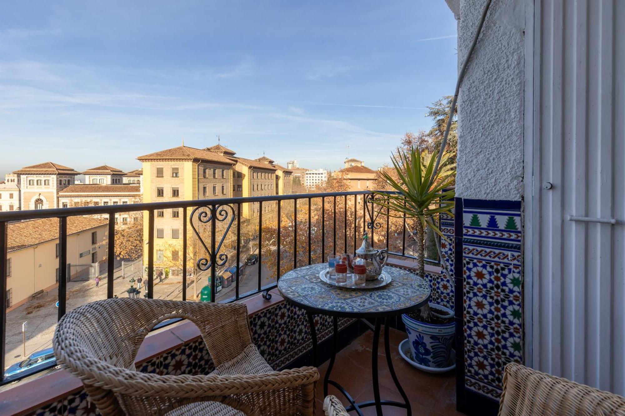 Piso Arco De Elvira Plaza Del Triunfo Apartment Granada Bagian luar foto